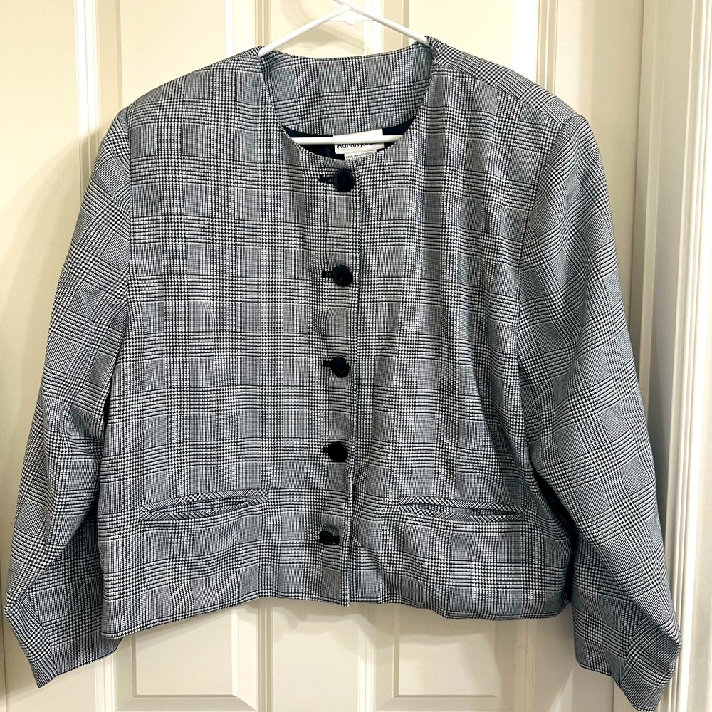 Woman’s blazer